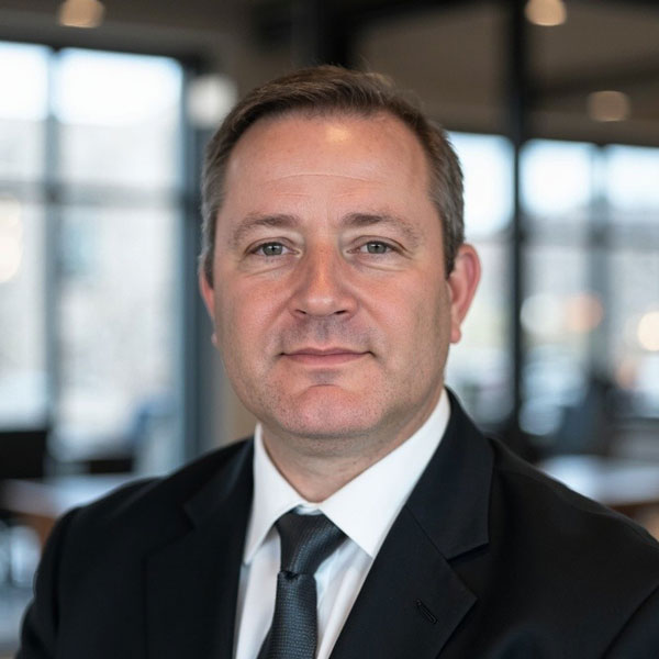 Chris Nicklaus headshot